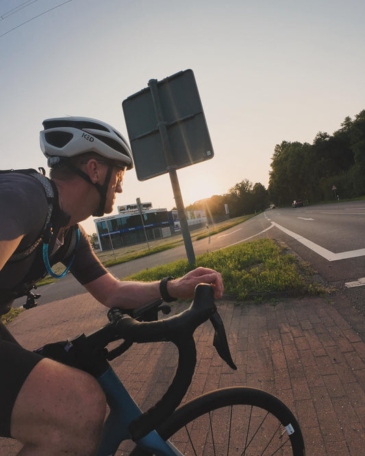 Die ersten fünf Kilometer werden dein Rennen entscheiden. Nicht die letzten. Charge Energy Bar Energieriegel